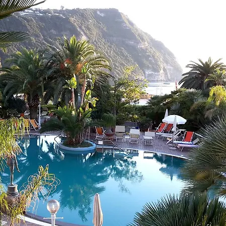 Semiramis De Charme & Pools Hotel