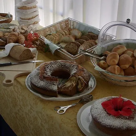 Semiramis De Charme & Pools Hotel