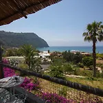 Hotel Semiramis De Charme & Pools