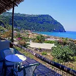 Semiramis De Charme & Pools Hotel 3*