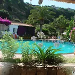 Semiramis De Charme & Pools