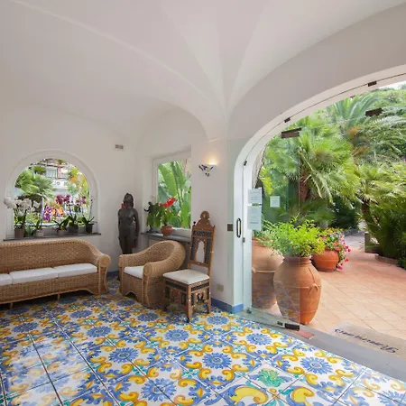 Semiramis De Charme & Pools Hotel