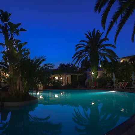 Hotel Semiramis De Charme & Pools