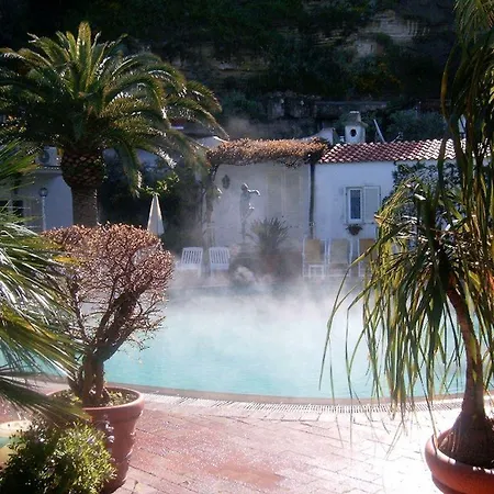 Semiramis De Charme&pools Forio di Ischia
