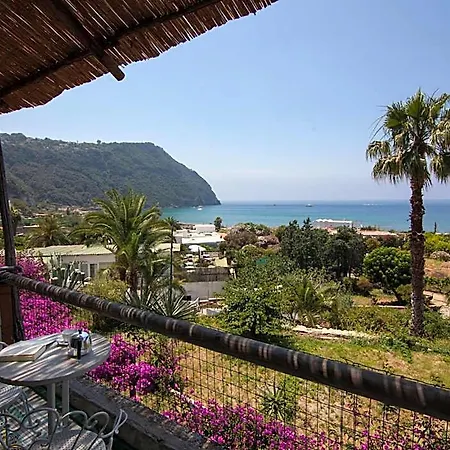 Semiramis De Charme & Pools Hotel