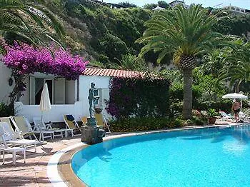 Hotel Semiramis De Charme&pools 3*