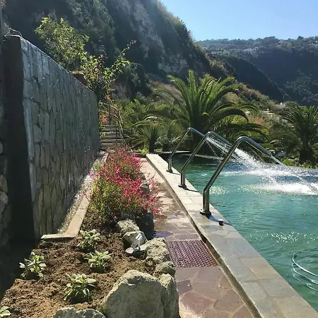 Semiramis De Charme&pools Hotel