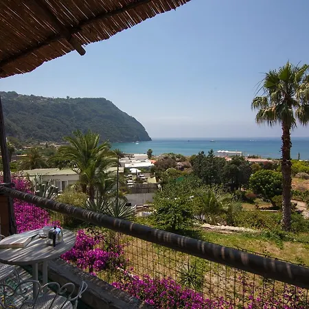 Ξενοδοχείο Semiramis De Charme & Pools