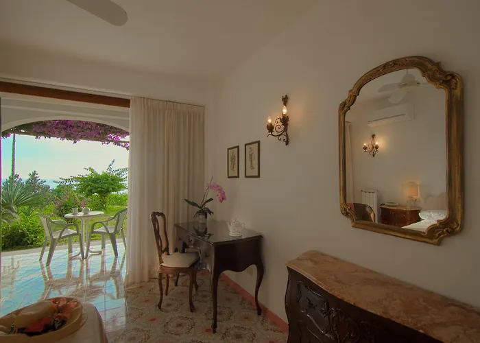 Semiramis De Charme & Pools 3* Forio di Ischia